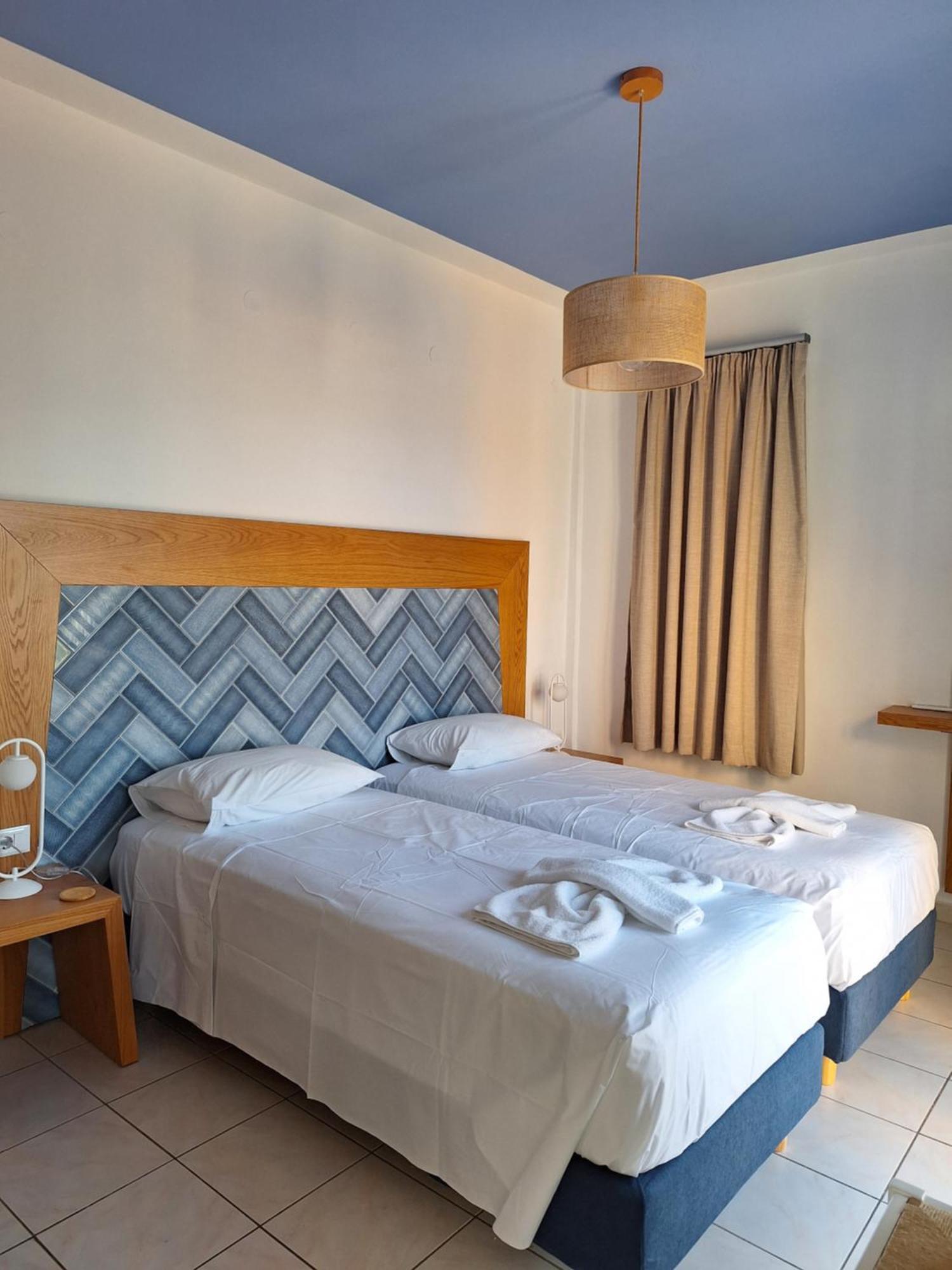 Artemis Apartments Kalivai Exteriör bild