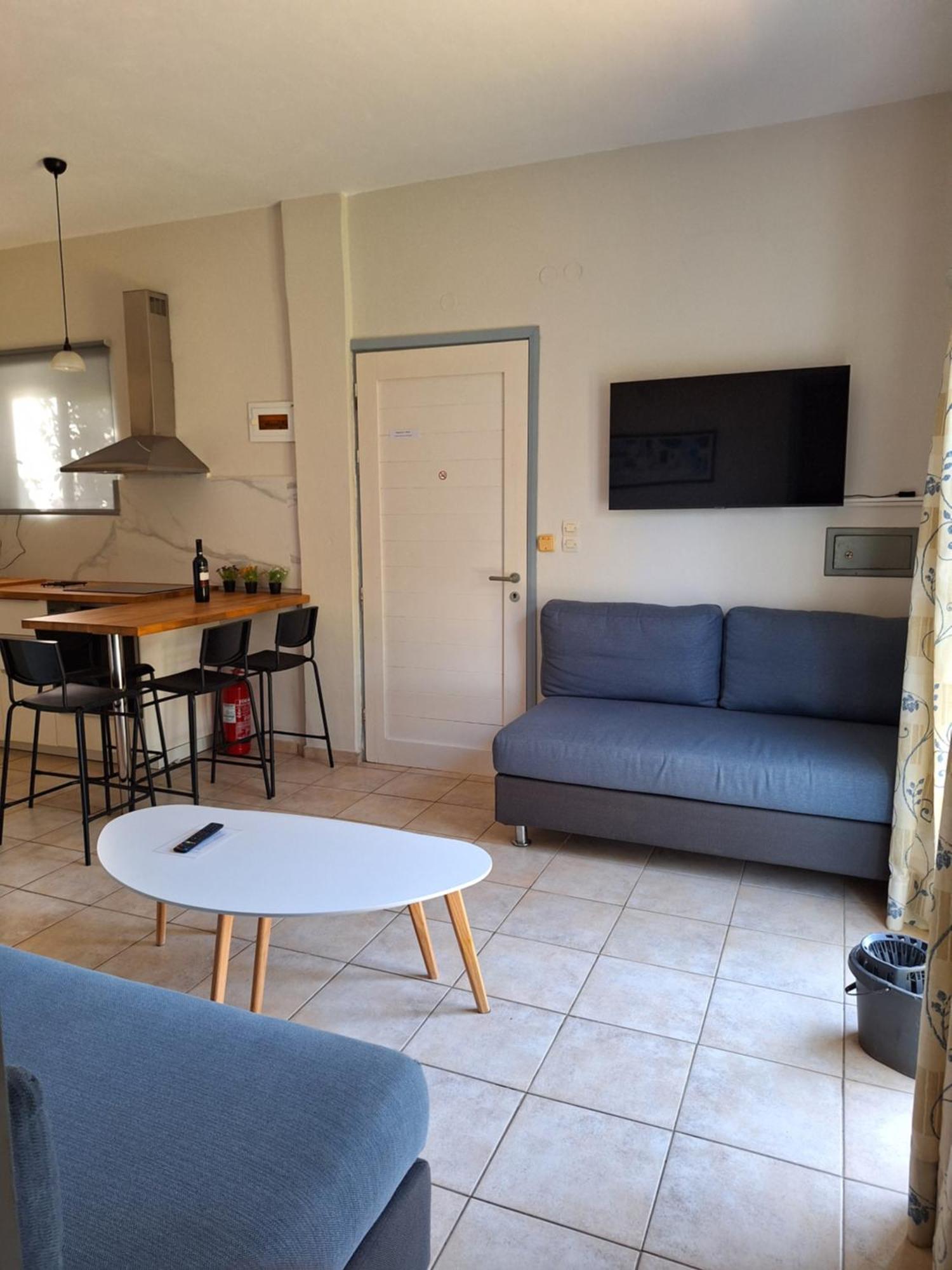 Artemis Apartments Kalivai Exteriör bild