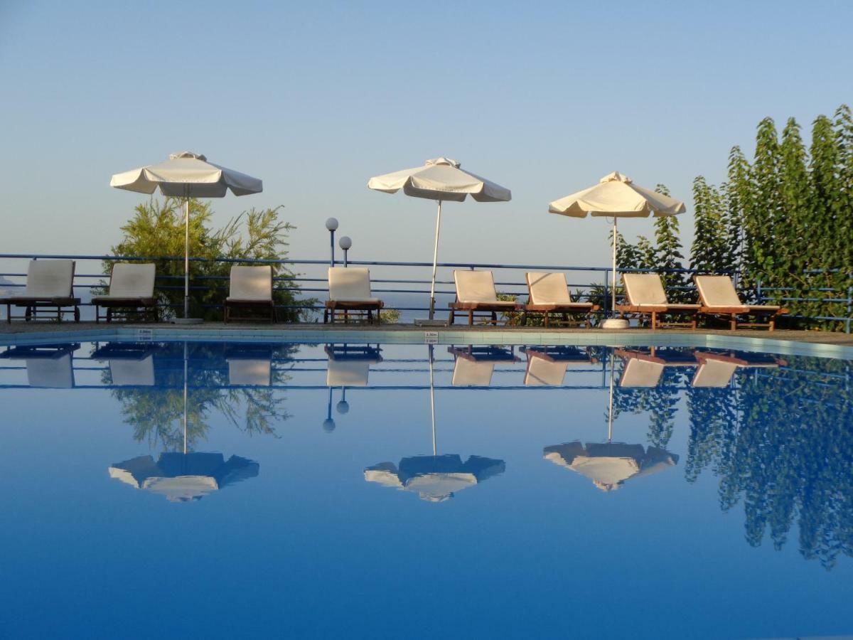 Artemis Apartments Kalivai Exteriör bild